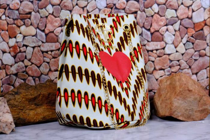 Ankara red heart bucket - Image 3